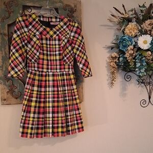 Chic Multicolor Plaid Quarter Length Sleeve Dress. NWOT Size Small